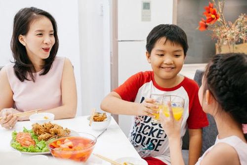 Nêm gia vị yêu thương cho bữa cơm gia đình