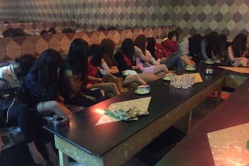 Thừa Thiên Huế: Nam thanh nữ tú 'phê' ma túy trong quán karaoke