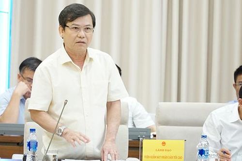 'Không phải thấy cán bộ làm không ngon là cho nghỉ ngay'