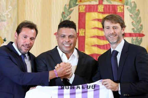 Ronaldo 'béo' tái xuất: Thử thách ở tương lai