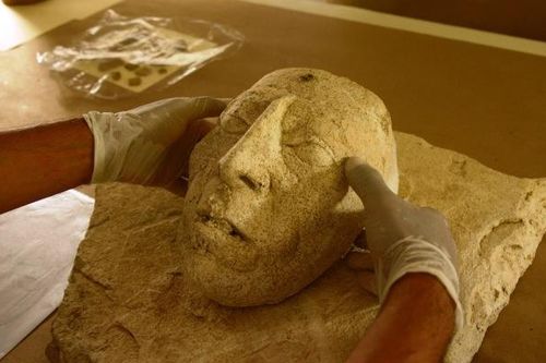 Phát hiện mặt nạ cổ của 'phi hành gia xứ Palenque'
