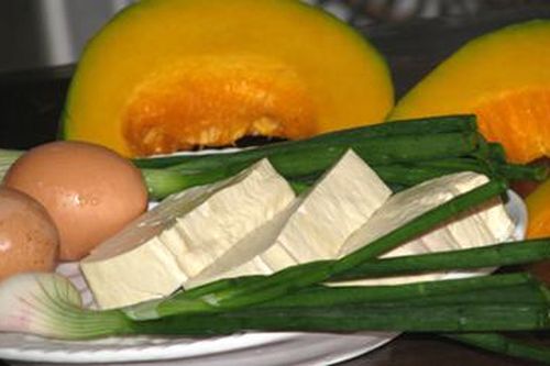 Gõ cửa ngày thu với món canh bí đỏ đậu phụ trứng ngon khó cưỡng