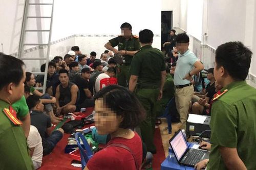 Trăm cảnh sát triệt phá sới bạc 'khủng' ở Sài Gòn