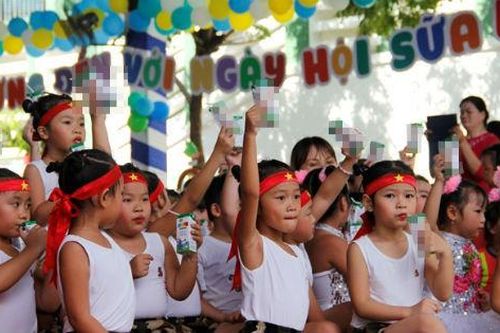 Đề án sữa học đường - vì sao phụ huynh lo?