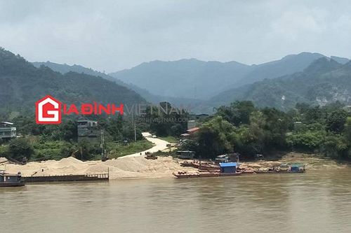 Tàu cát 'băm nát' sông Lô, Giám đốc Sở TNMT Tuyên Quang nói là 'những trường hợp cá biệt'