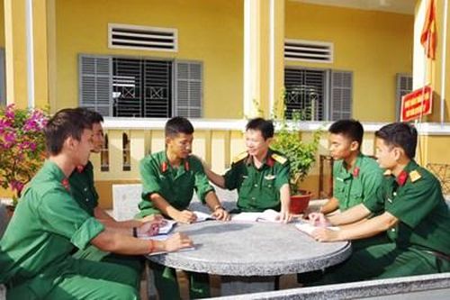 Mở rộng dân chủ để thực hiện tốt công tác tư tưởng