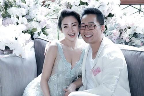 Trương Vũ Kỳ công bố ly hôn sau scandal tấn công chồng bằng dao