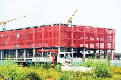 Bến xe miền Đông, đội vốn khủng cũng lỗi hẹn