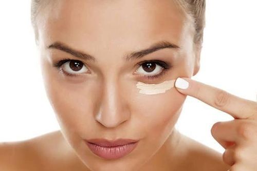 Mẹo trang điểm che quầng thâm dưới mắt