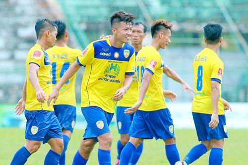 Hết hy vọng play - off, DFC vẫn chắc suất tốp 3
