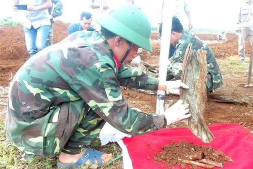 Quảng Trị: Truy điệu và an táng 36 hài cốt liệt sỹ tại Dốc Miếu