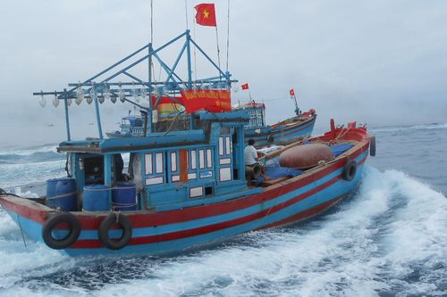 Chuyện ngư dân vươn khơi Hoàng Sa bất chấp Trung Quốc cấm biển nguy hiểm