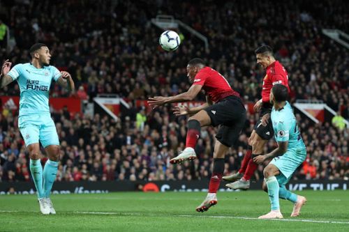 Man Utd tái hiện màn ngược dòng kinh điển trước Newcastle