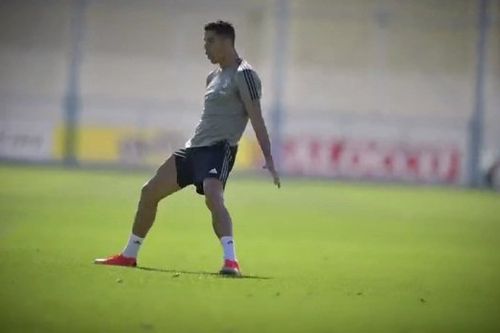 Clip: Ronaldo tích cực tập luyện giữa nghi án hiếp dâm