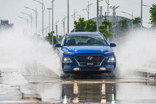 Ra mắt hơn 1 tháng, Hyundai Kona đã khiến 'vua' phân khúc B-SUV có lý do để lo lắng