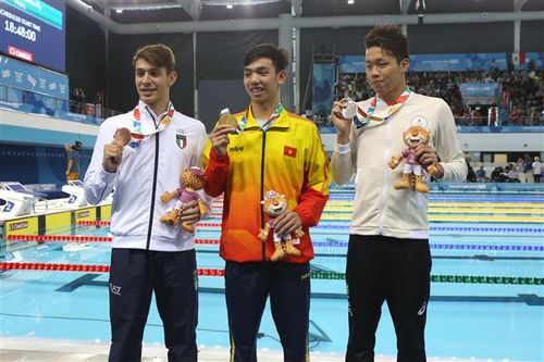 'Kình ngư' Nguyễn Huy Hoàng đem về chiếc Huy chương vàng thứ 2 cho Việt Nam