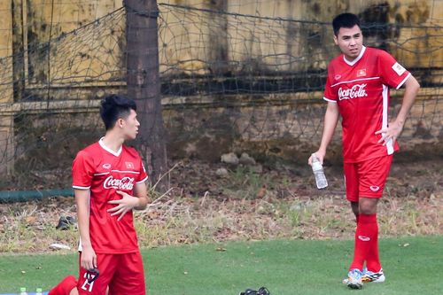 Đức Huy bị đau, bỏ dở buổi tập với đội tuyển Việt Nam