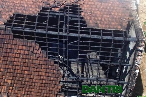 Bé gái 5 tuổi cứu em sơ sinh thoát khỏi đám cháy