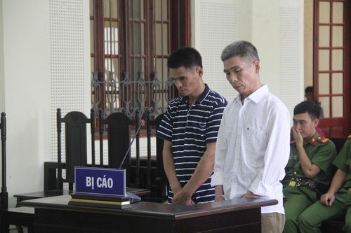 Chung 50 triệu mua ma túy về sử dụng, hai con nghiện lĩnh án 18 năm tù