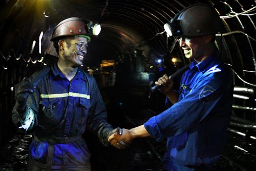 TKV 'lên tiếng' về lương công nhân - người 30 triệu, người hơn 5 triệu/tháng