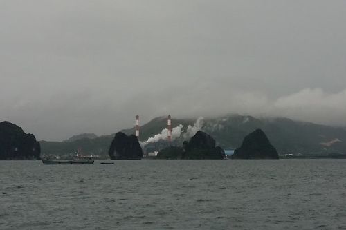 Quảng Ninh: Không bổ sung nhà máy xi măng, nhiệt điện trên địa bàn tỉnh