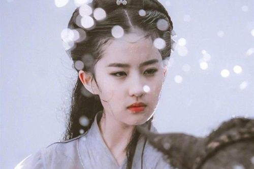 Ảnh quá khứ của Lưu Diệc Phi được khen như nữ thần