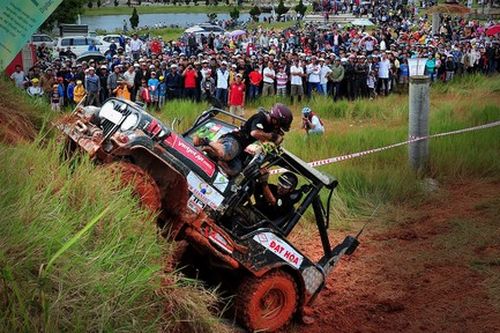 100 tay đua tham dự giải đua địa hình 'La An - Challenge The Mountain'