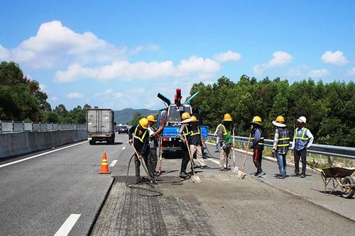 Thu phí trở lại cao tốc 34 nghìn tỷ đồng bị hư hỏng