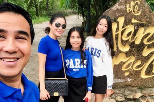 Mới ngày nào còn bụ bẫm, đáng yêu, 2 công chúa nhà Quyền Linh giờ đây đã lớn và sở hữu chiều cao vượt trội