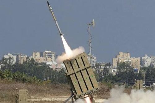 Lá chắn Vòm Sắt của Israel chặn được cuộc tấn công bằng rocket