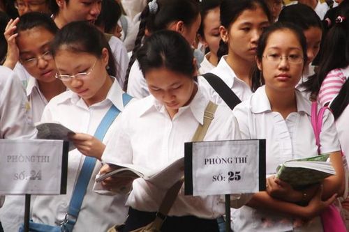 Phụ huynh lo lắng, nhà trường chưa vội với phương án thi lớp 10 mới