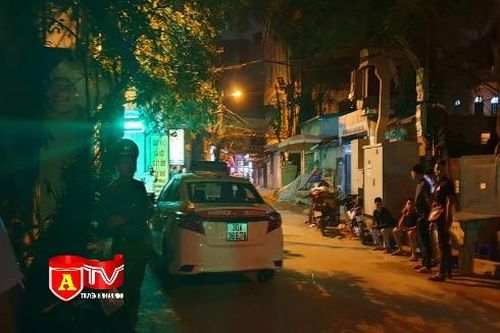 Khẩn trương làm rõ đối tượng bắn tài xế taxi sau va chạm giao thông