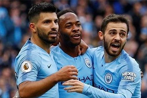 Sergio Aguero chạm mốc ghi bàn vĩ đại của Thierry Henry và Rooney