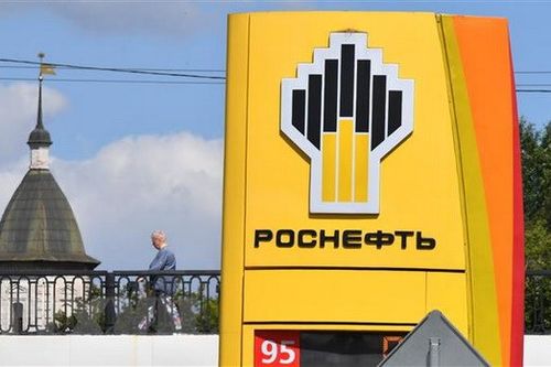 Rosneft đóng góp đáng kể vào sản lượng dầu kỷ lục của Nga