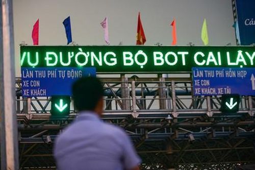 Thủ tướng yêu cầu giữ mức thu phí BOT phù hợp với người dân