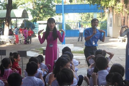 Cô giáo 18 năm gieo ước mơ, niềm tin và nghị lực sống cho học sinh khiếm thị