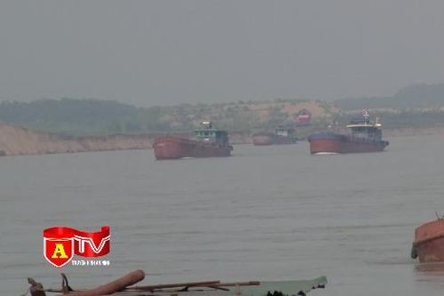 Bắt đầu đợt cao điểm xử lý phương tiện thủy vi phạm trên sông Hồng