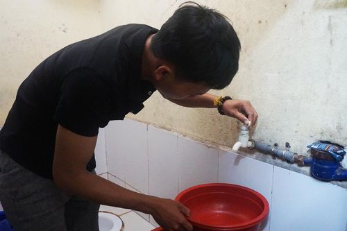 Người Đà Nẵng khổ vì thiếu nước sinh hoạt giữa mùa mưa