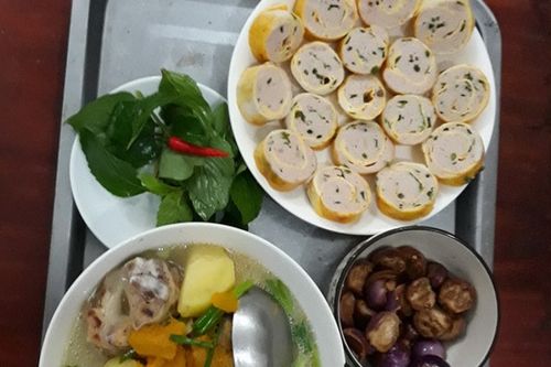 Khoe mâm cơm với món ăn lạ, vợ trẻ nổi hứng thử tài đoán giá của dân mạng, nghe xong lập tức rút kinh nghiệm