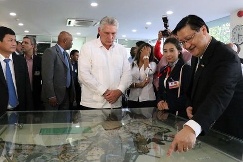 Cuba wants to learn Vietnam's experiences in developing hi-tech parks