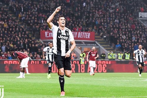 Tội đồ Higuain làm nền cho Ronaldo, AC Milan 'sấp mặt' trước Juventus