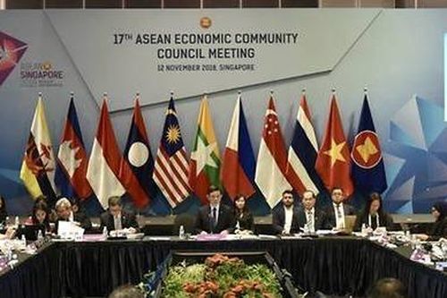 Trước hội nghị thượng đỉnh, ASEAN ký thỏa thuận thương mại điện tử