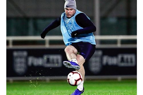 Wayne Rooney trở lại