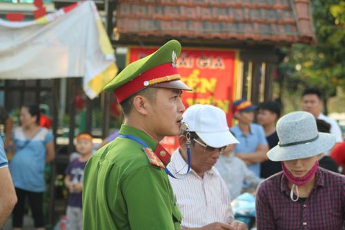 Roberto Carlos tới sân Mỹ Đình, an ninh thắt chặt trước trận Việt Nam gặp Malaysia
