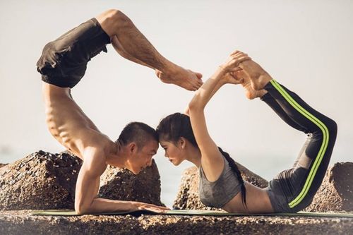 Hãy tìm đến yoga nếu muốn 'chuyện ấy' thăng hoa