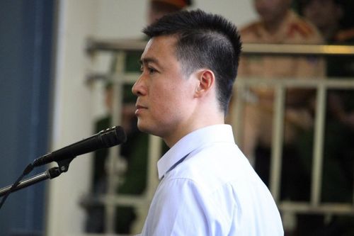 Phan Sào Nam: 'Cơ quan chức năng kiểm tra game bài đánh bạc nhưng không xử lý gì'