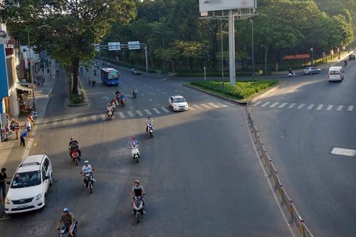 Phát hiện chồng ngoại tình, vợ đại gia hẹn người thứ 3 ra điều kiện không ai ngờ