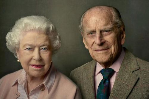 Vì sao Nữ hoàng Elizabeth và Hoàng thân Philip ngủ riêng hơn 7 thập kỷ?