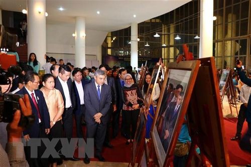 Triển lãm Ảnh và Phim Phóng sự-tài liệu trong cộng đồng ASEAN