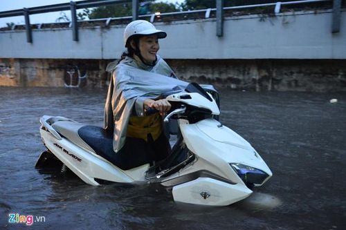 Ngày 26/11 học sinh TP.HCM và 2 tỉnh nghỉ học tránh bão số 9